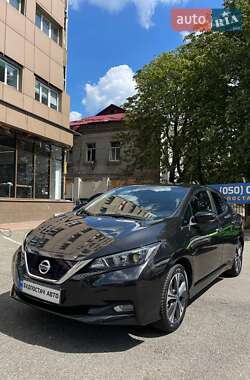 Хетчбек Nissan Leaf 2021 в Києві