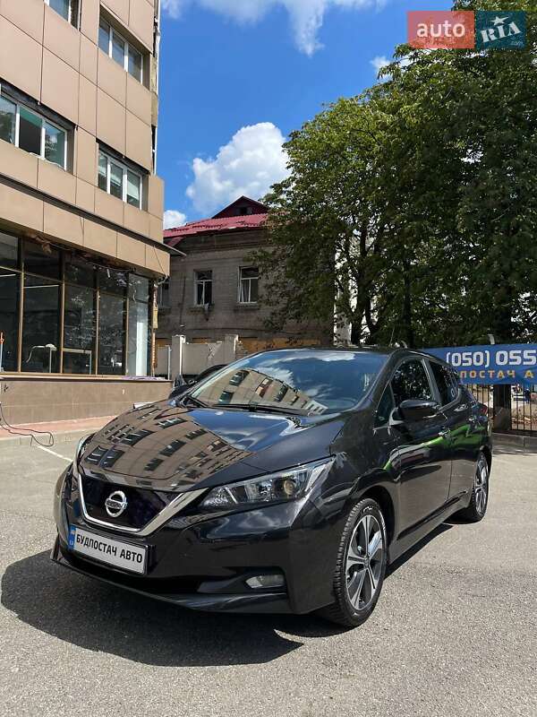 Nissan Leaf 2021