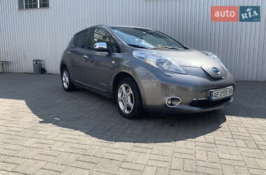 Хэтчбек Nissan Leaf 2014 в Днепре