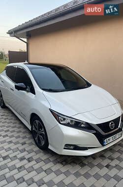 Хэтчбек Nissan Leaf 2019 в Житомире