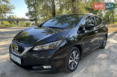 Хэтчбек Nissan Leaf 2018 в Кобеляках
