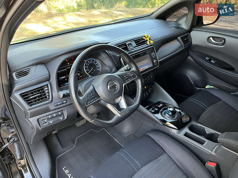 Хэтчбек Nissan Leaf 2018 в Кобеляках