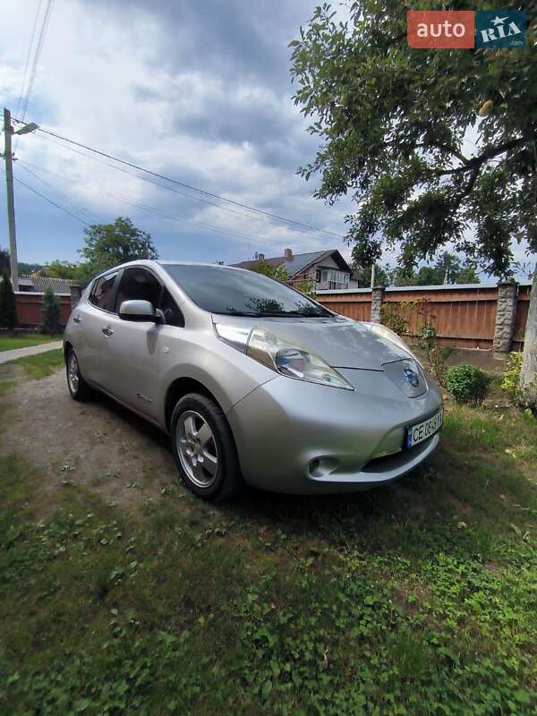Хэтчбек Nissan Leaf 2014 в Вашковцах