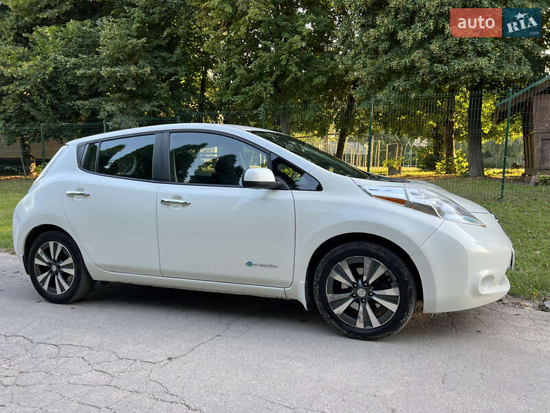Nissan Leaf 2015