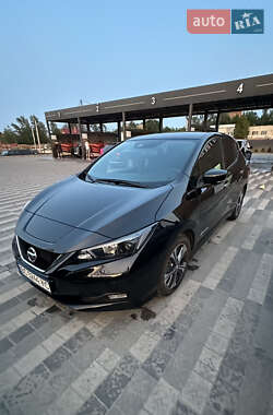 Хэтчбек Nissan Leaf 2018 в Львове