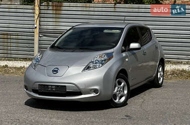 Хетчбек Nissan Leaf 2015 в Дніпрі