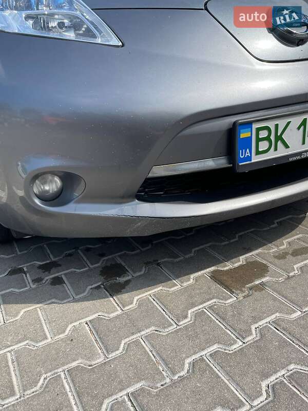 Хэтчбек Nissan Leaf 2014 в Ровно фото 5 Хэтчбек Nissan Leaf 2014 в Ровно