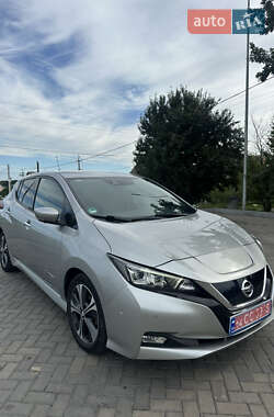 Хэтчбек Nissan Leaf 2018 в Гайсине