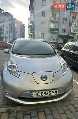 Хэтчбек Nissan Leaf 2014 в Львове
