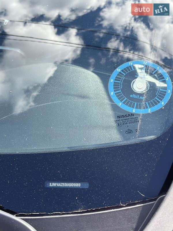 Хетчбек Nissan Leaf 2014 в Харкові