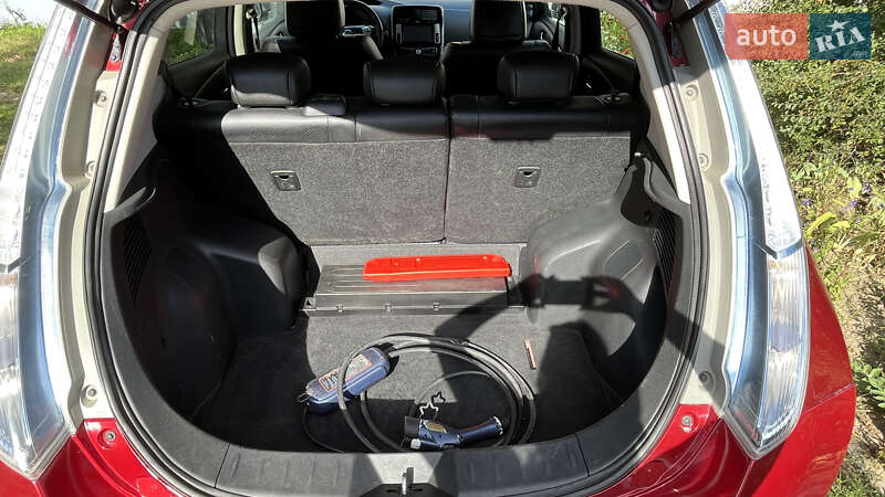 Хетчбек Nissan Leaf 2014 в Харкові