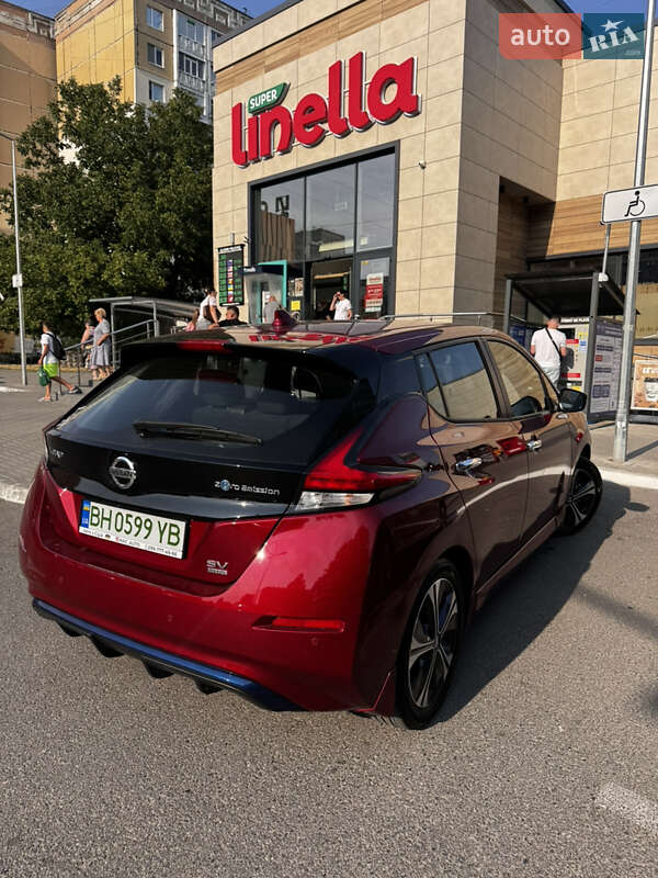 Nissan Leaf 2021