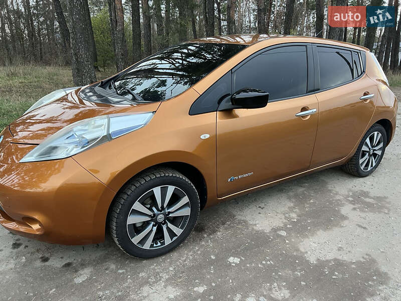 Хетчбек Nissan Leaf 2017 в Житомирі