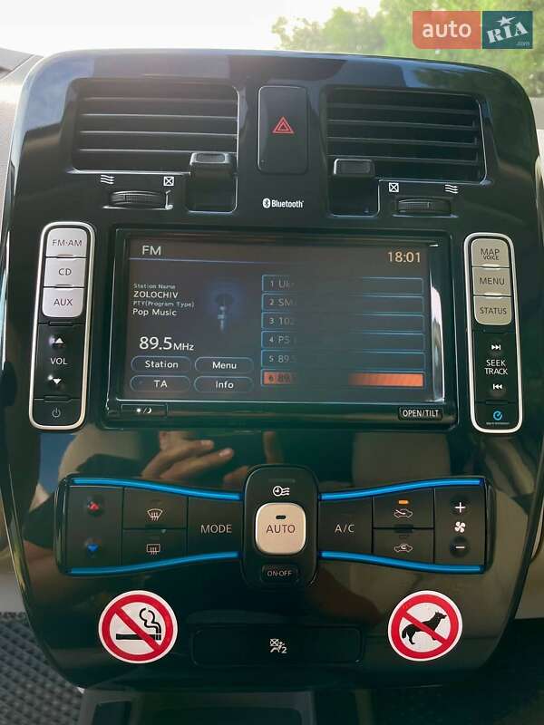 Хэтчбек Nissan Leaf 2012 в Золочеве