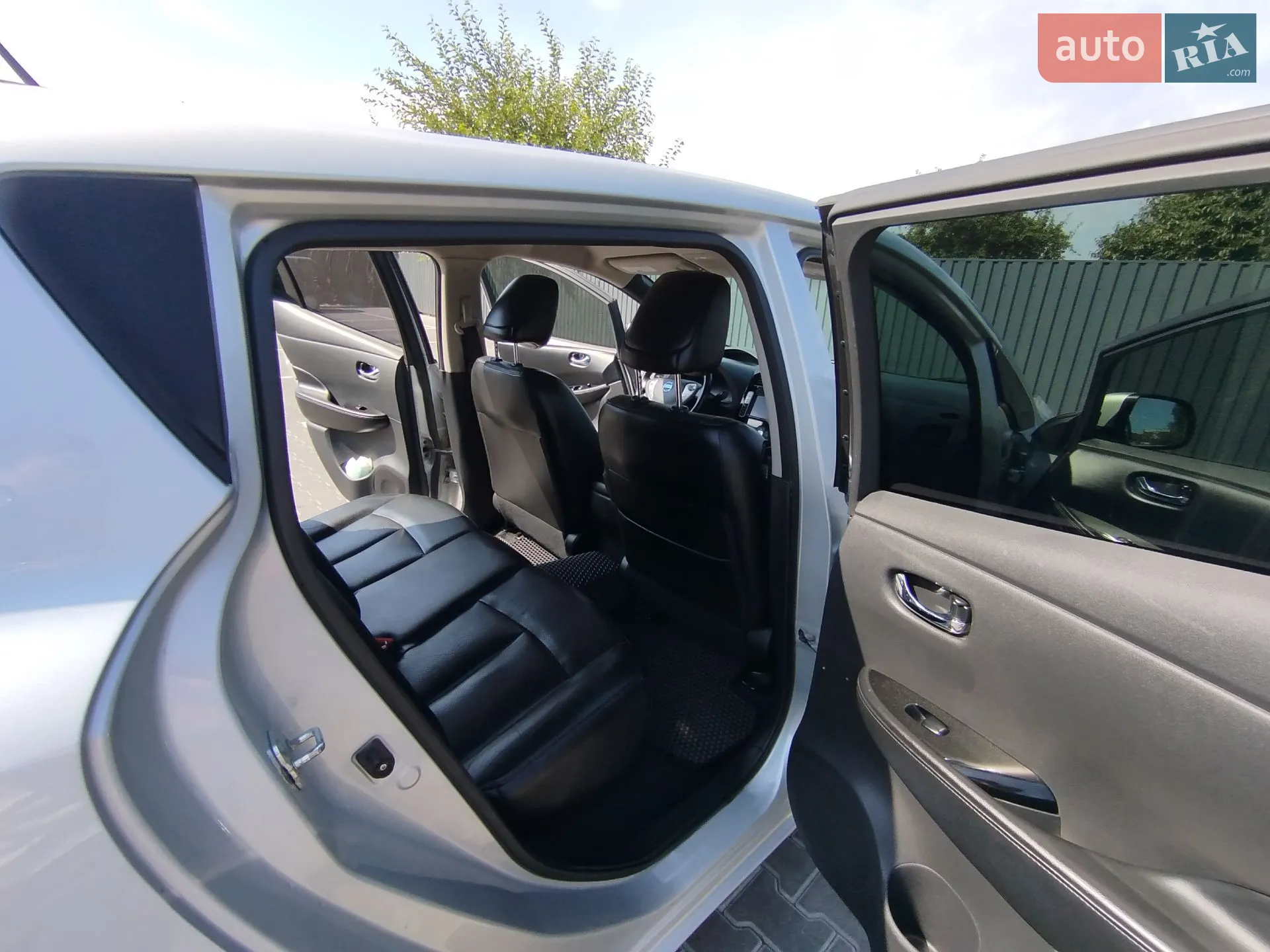 2013 Nissan Leaf - мініатюра 11