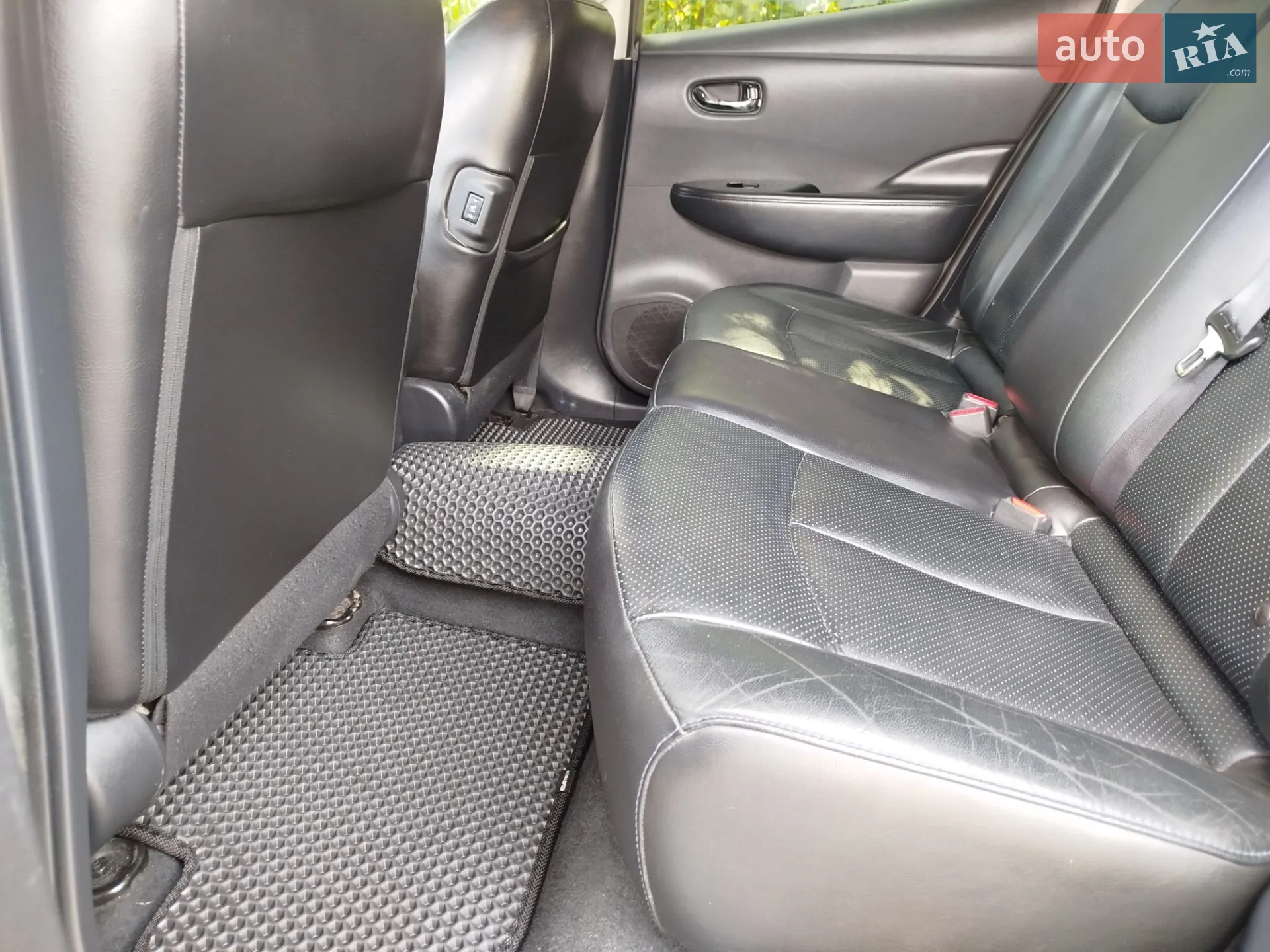 2013 Nissan Leaf - мініатюра 15