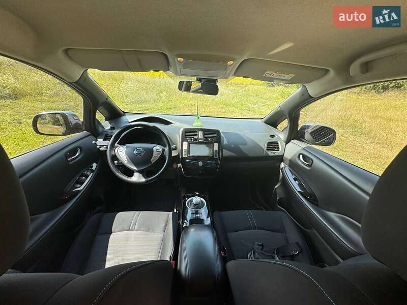 Хэтчбек Nissan Leaf 2014 в Змиеве