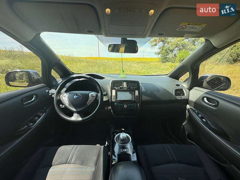 Хэтчбек Nissan Leaf 2014 в Змиеве
