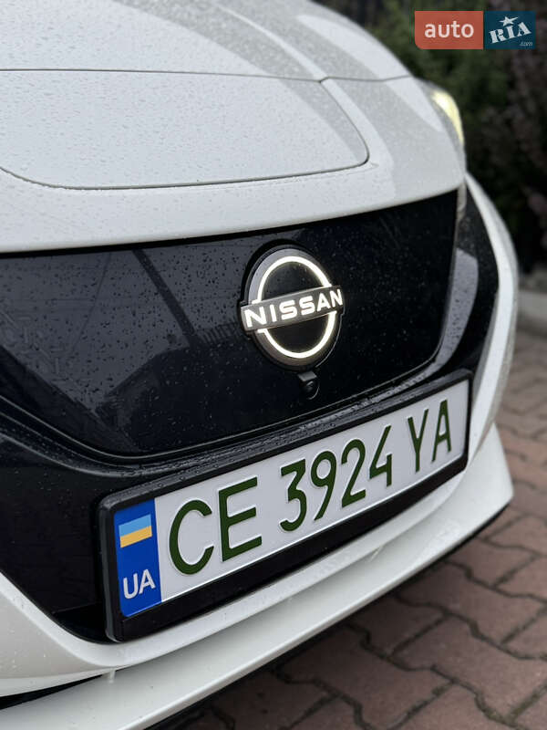Хэтчбек Nissan Leaf 2023 в Черновцах