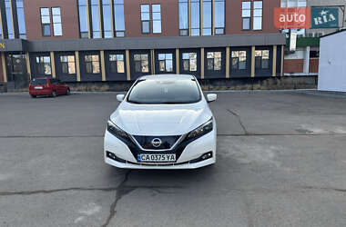 Хетчбек Nissan Leaf 2018 в Черкасах