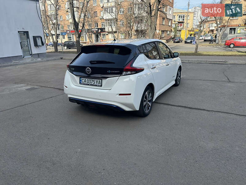 Хэтчбек Nissan Leaf 2018 в Черкассах