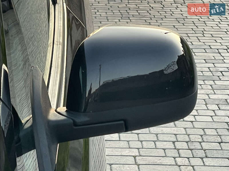 Хэтчбек Nissan Leaf 2015 в Ровно