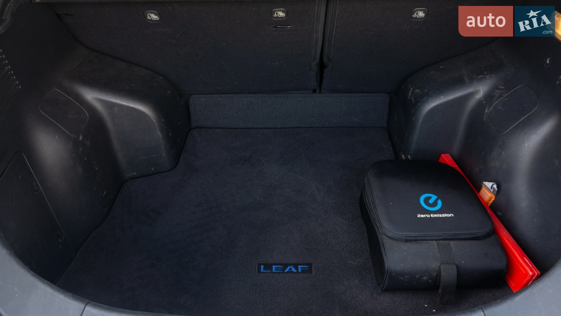 2013 Nissan Leaf - мініатюра 10