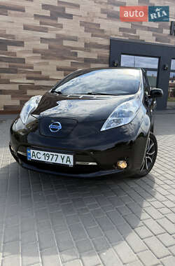 Хэтчбек Nissan Leaf 2012 в Владимире
