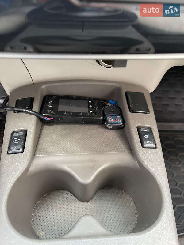 Хэтчбек Nissan Leaf 2012 в Киеве