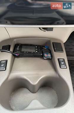 Хэтчбек Nissan Leaf 2012 в 