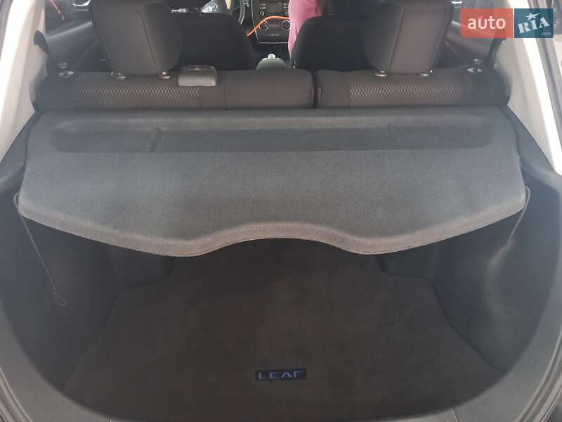 Хэтчбек Nissan Leaf 2013 в Ровно фото 8 Хэтчбек Nissan Leaf 2013 в Ровно
