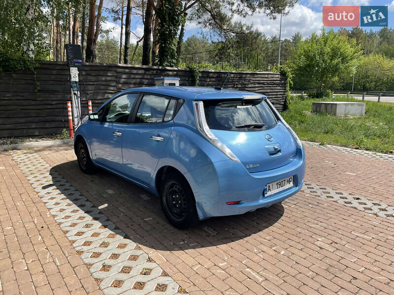 Хэтчбек Nissan Leaf 2014 в Киеве