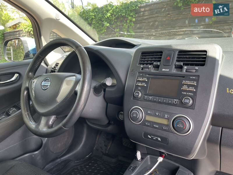 Хэтчбек Nissan Leaf 2014 в Киеве