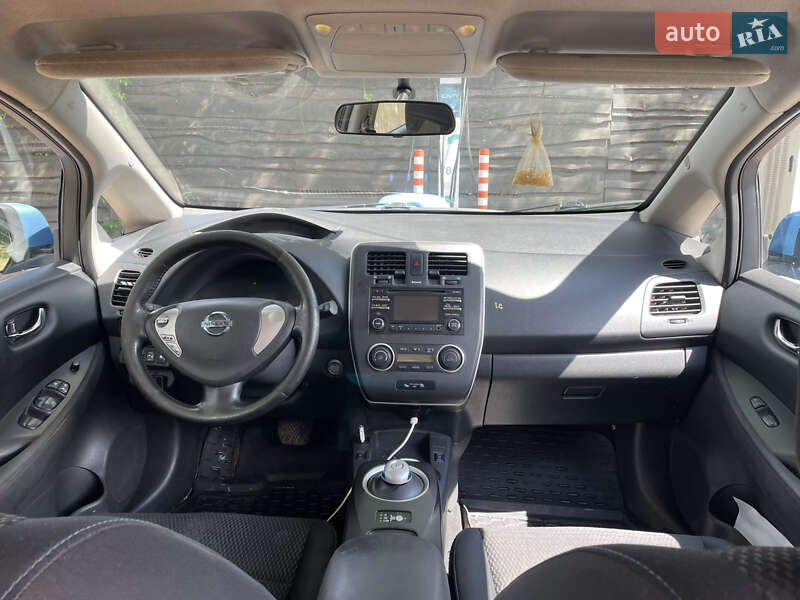 Хэтчбек Nissan Leaf 2014 в Киеве