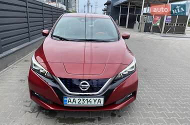 Хэтчбек Nissan Leaf 2018 в Киеве