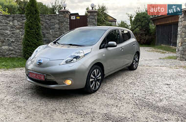 Хетчбек Nissan Leaf 2015 в Києві
