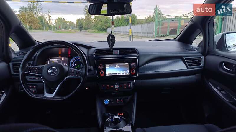 Хетчбек Nissan Leaf 2018 в Стрию