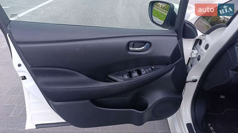 Хетчбек Nissan Leaf 2018 в Стрию