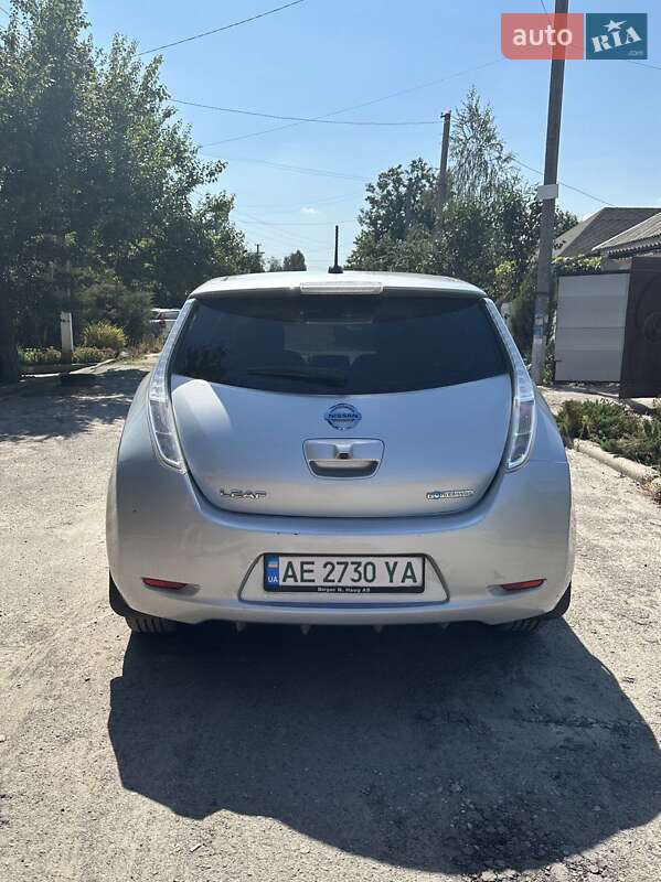 Хэтчбек Nissan Leaf 2014 в Днепре фото 9 Хэтчбек Nissan Leaf 2014 в Днепре