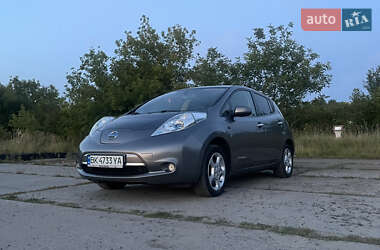 Хетчбек Nissan Leaf 2013 в Рівному