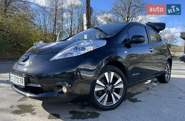 Хетчбек Nissan Leaf 2015 в Східниці