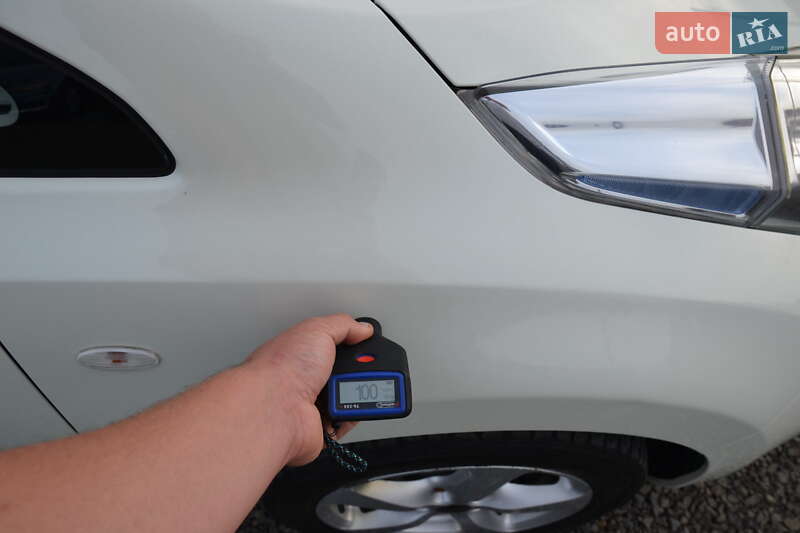 Хэтчбек Nissan Leaf 2012 в Луцке