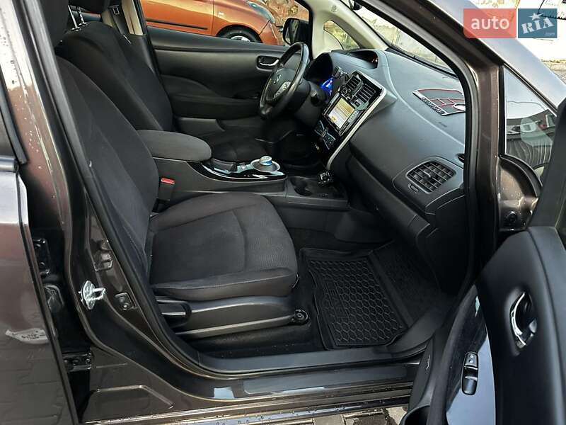 Хэтчбек Nissan Leaf 2016 в Одессе фото 10 Хэтчбек Nissan Leaf 2016 в Одессе