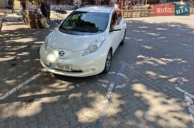 Хэтчбек Nissan Leaf 2015 в Одессе