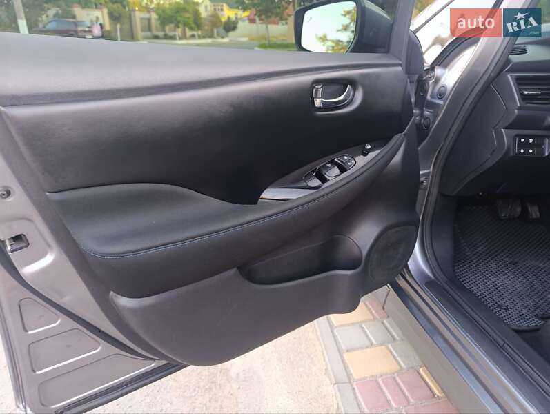 Хетчбек Nissan Leaf 2022 в Білгороді-Дністровському