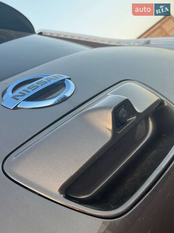 Хэтчбек Nissan Leaf 2016 в Полтаве