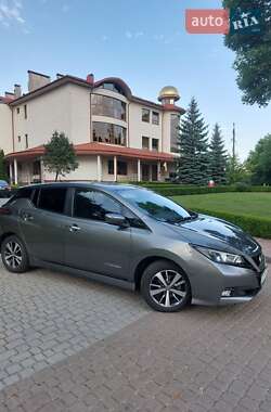Хетчбек Nissan Leaf 2018 в Львові