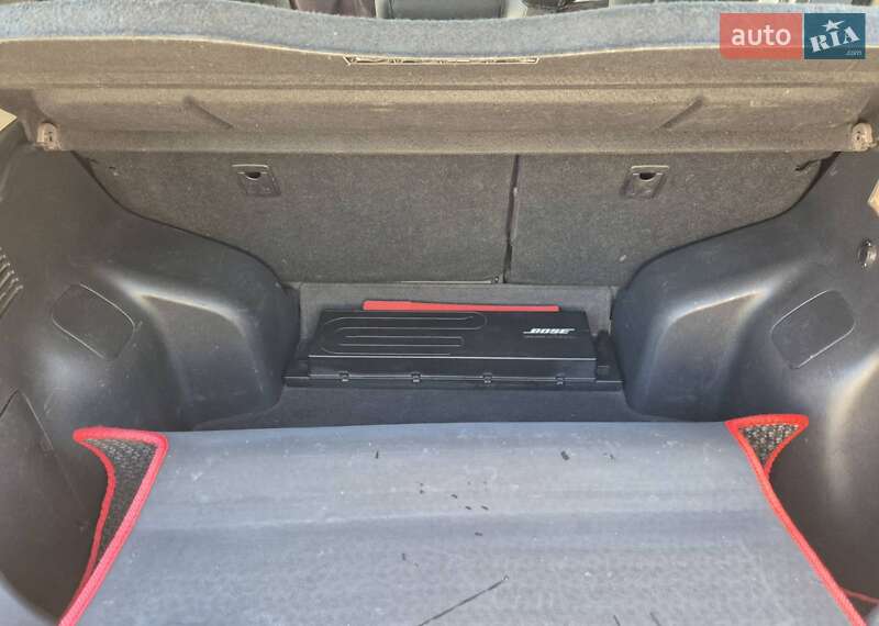 Хэтчбек Nissan Leaf 2014 в Каменском