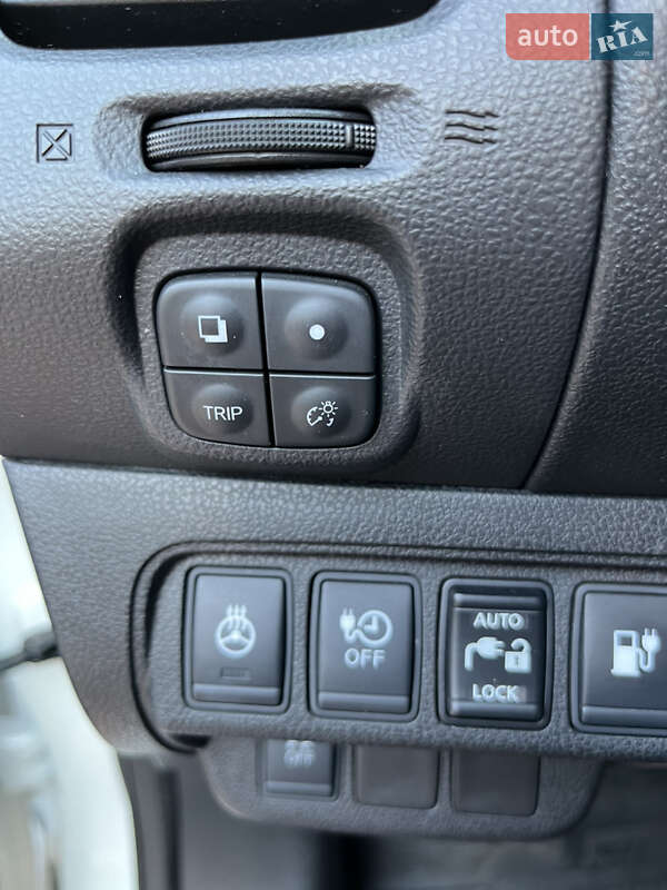 Хэтчбек Nissan Leaf 2014 в Бершади