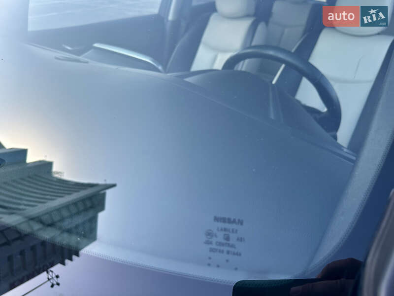 Хэтчбек Nissan Leaf 2016 в Киеве